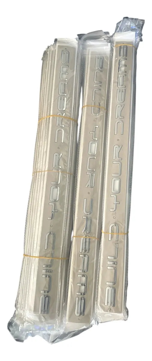 Emblema Completo Byd Construye Tus Sueños Gris