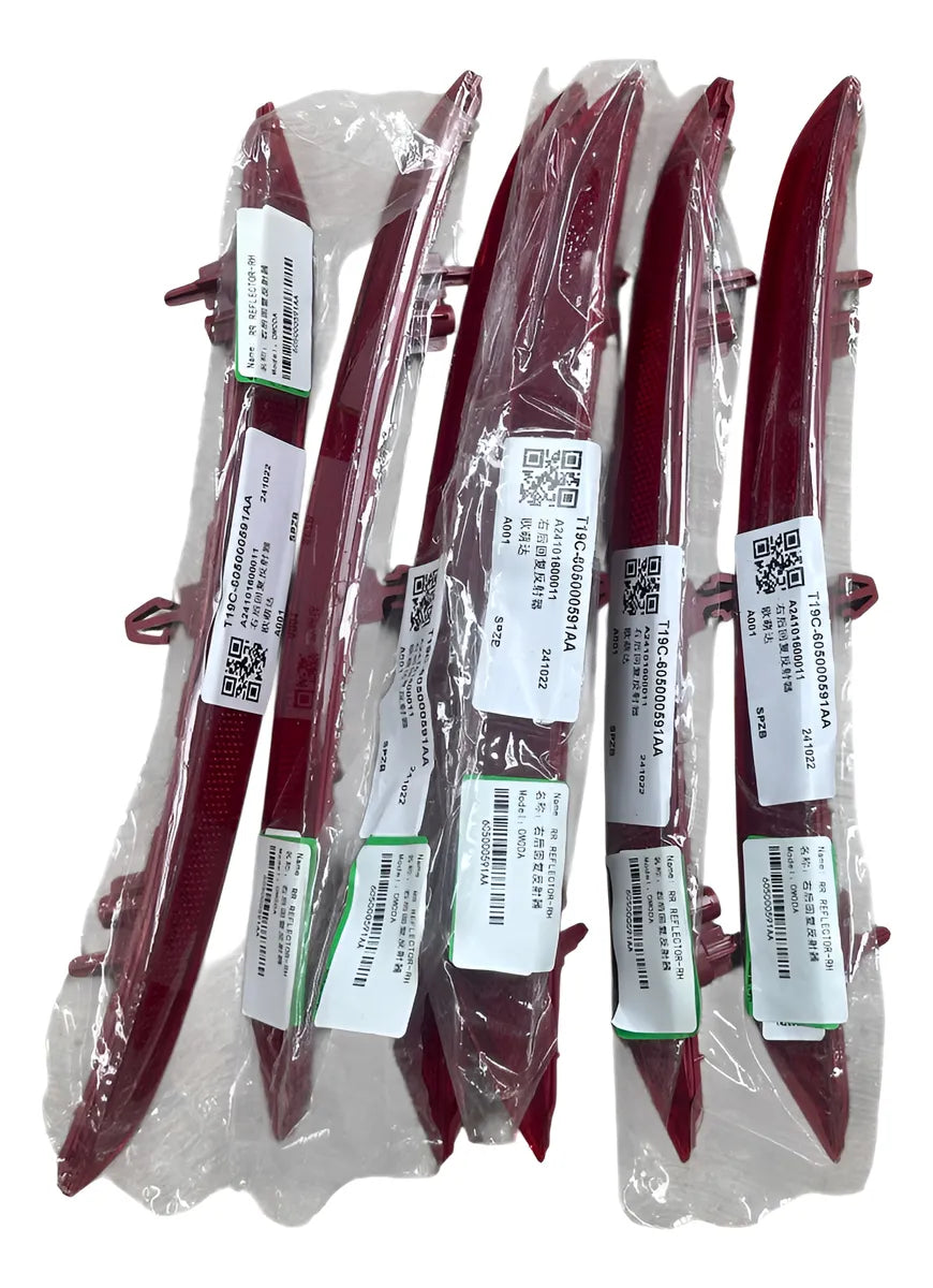 Reflectores Traseros Derecho Izquierdo (rh/lh) Para Omoda C5 Rojo