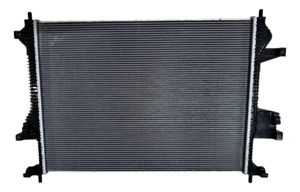 Radiador de Motor para Omoda C5, Tiggo 7 y Tiggo 8 – Sistema de Enfriamiento de Alta Eficiencia 302001734AA
