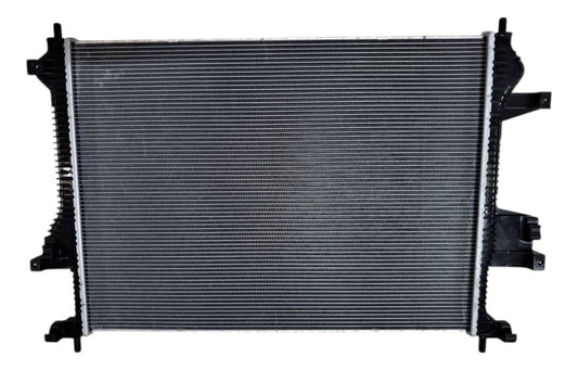 Radiador de Motor para Omoda C5, Tiggo 7 y Tiggo 8 – Sistema de Enfriamiento de Alta Eficiencia 302001734AA