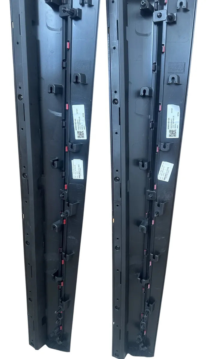 Paneles De Puertas Delanteras Derecha E Izquierda Omoda C5 Negro