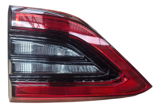 Calavera de Fascia Trasera Inferior para Chirey Tiggo 4 Pro – Unidad de Iluminación Original J68-4433040 / J68-4433030